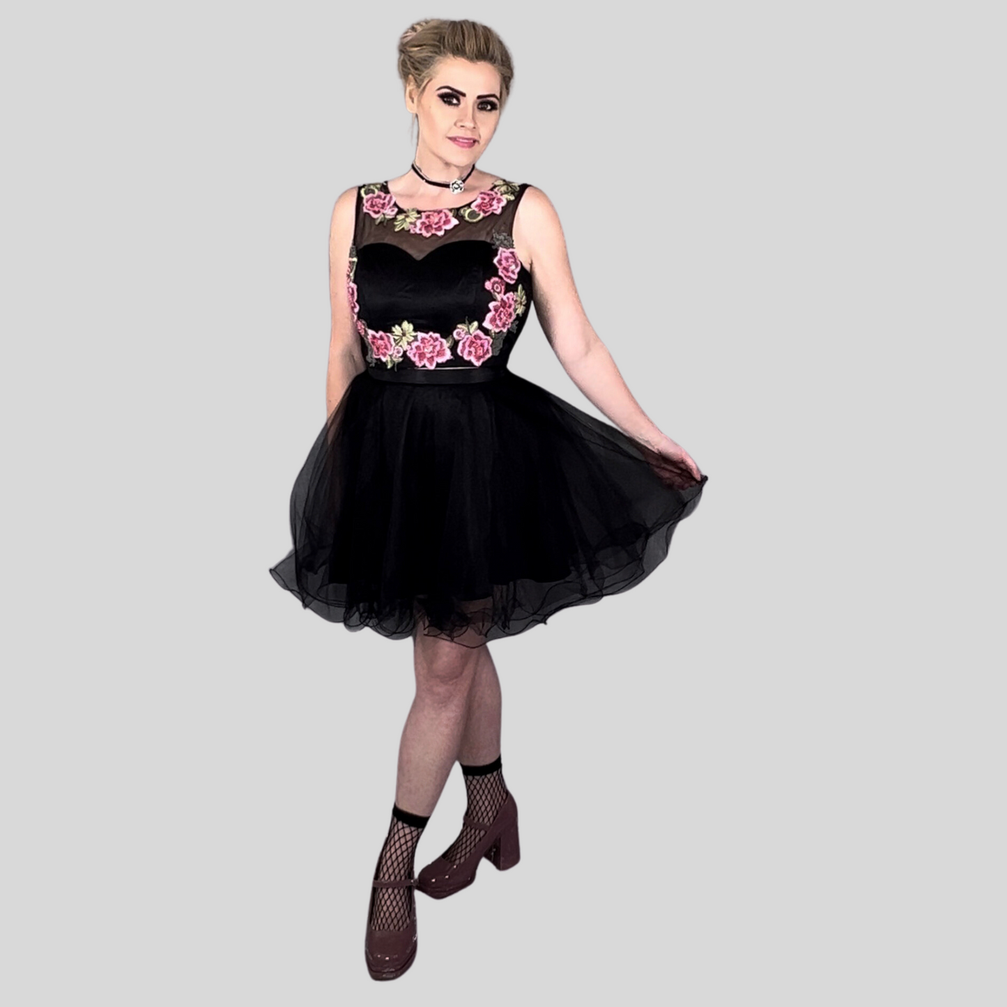 NOX ANABEL EMBROIDERED ROSE TWO-PIECE DRESS