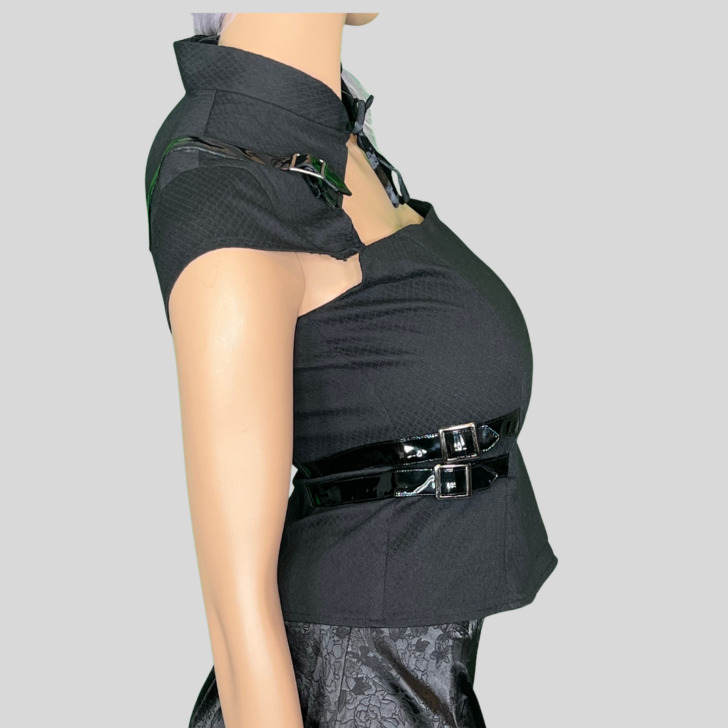 CYBERPUNK TIE FRONT SHORT SLEEVE BLOUSE