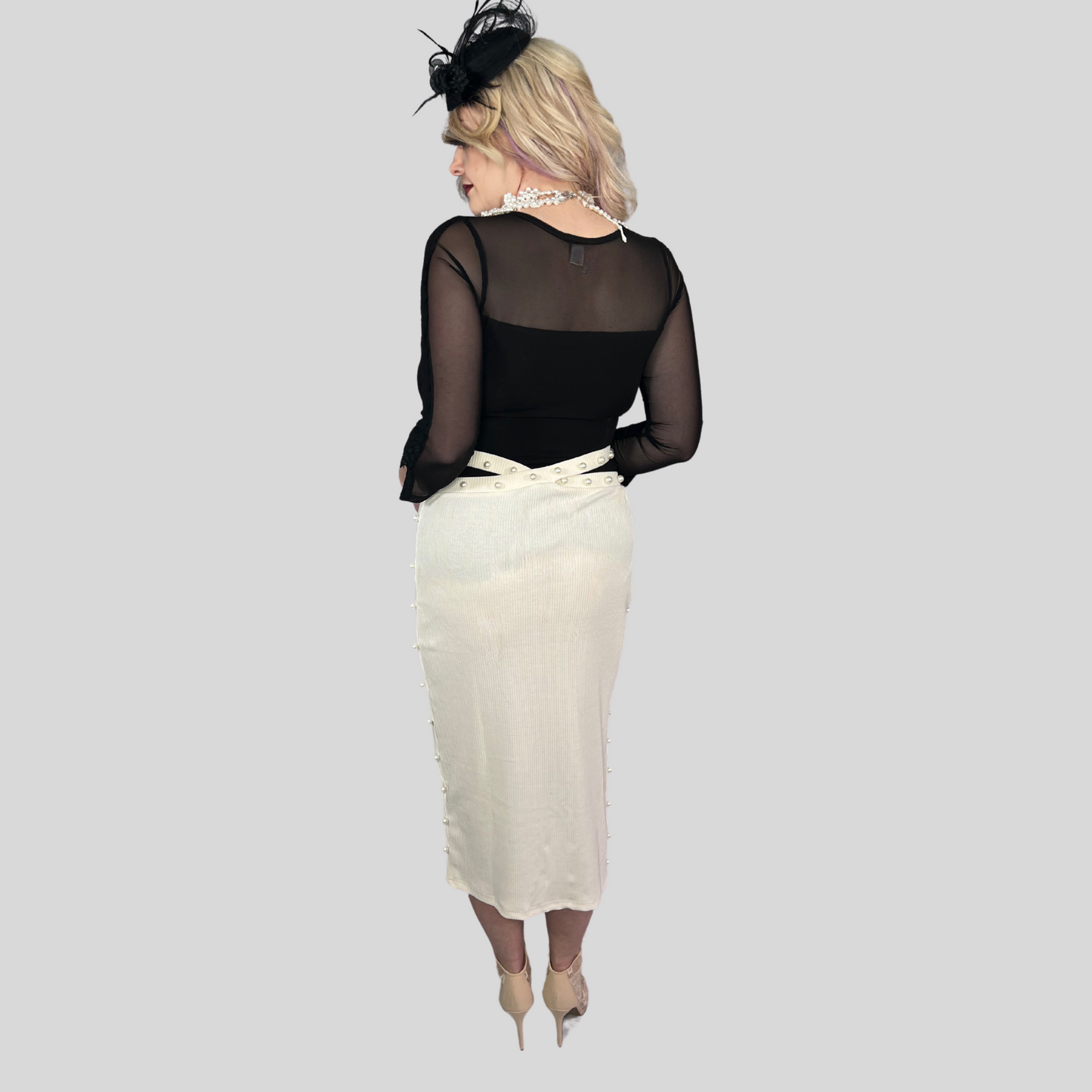 CRISSCROSS WAIST MIDI KNIT SKIRT WITH PEARL TRIM